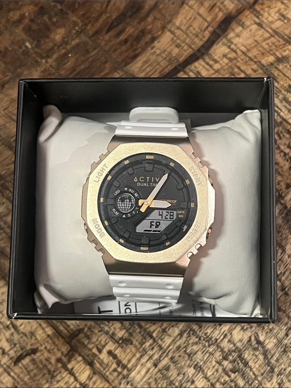 Activa Unisex Recon X Invicta Digital Watch - White Strap & Gold Bezel - Picture 5 of 7